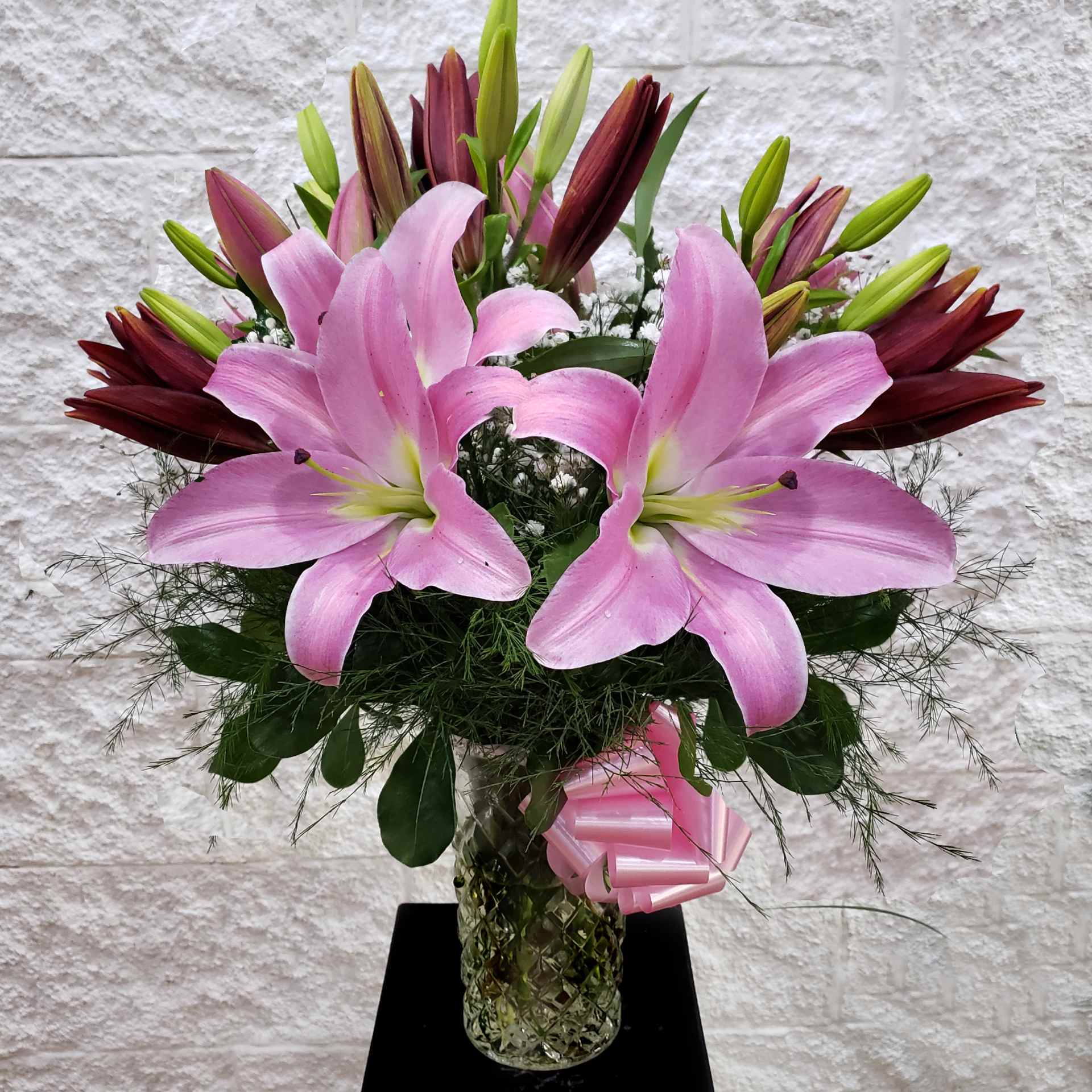 Envio y venta de flores ,rosas, plantas,arreglos florales ,regalos y desayunos a domicilio con delivery gratis en la Ciudad Autonoma de Buenos Aires y con costo de envo en localidades del Gran Buenos Aires asi como delivery de flores y plantas a travs de florerias asociadas en todas las provincias de la Argentina, Buenos Aires, la Pampa, Tucuman, La Rioja, Ro Negro, Entre Rios, Corrientes, Misiones, Neuquen, Chubut, Tierra del Fuego, Santa Cruz, San Luis, Mendoza, Cordoba, Jujuy, Formosa, Santiago del Estero, Salta, Chaco, Catamarca ,San Juan, y ademas realizamos el delivery de flores ,coronas,palmas , plantas y regalos a todas las ciudades de Argentina, Mar del Plata, Crdoba, Buenos Aires, con cargo en Santa Rosa, La Plata, Bella Vista, Neuquen, Pilar, Paran, Posadas, Resistencia, Cipolleti y mas de 300 ciudades y localidades en todo el territorio de nuestro pas, asi como tambien tenemos la posibilidad de enviar flores a casi todo el mundo en cuestion de horas